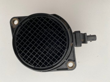 KIA OE 281642A401 VÁHA VZDUCHU HMOTA VZDUCHU