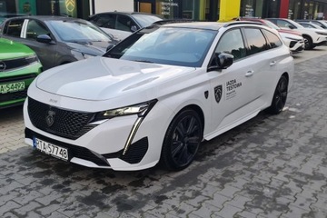Peugeot 308 III SW 1.5 BlueHDi 130KM 2025 Peugeot 308 PEUGEOT 308 SW GT Hybrid 145 KM Alcantara