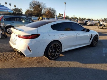 BMW 2022 BMW M8 2022 4.4l 4.4 Benzyna 617KM, zdjęcie 3