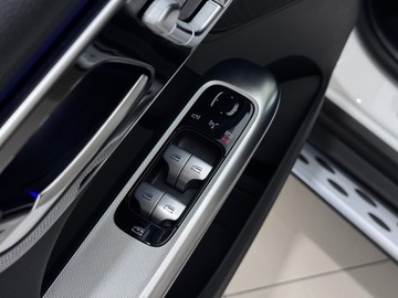 Mercedes GLC C254/X254 Coupe 2.0 200 204KM 2024 Mercedes-Benz GLC 200 GLC 200 4-Matic, 1 właścicie, zdjęcie 19