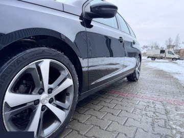 Peugeot 308 II SW 1.2 PureTech 130KM 2015 Peugeot 308 1.2 130 e-THP Start &amp; Stop Active 2015r, zdjęcie 32