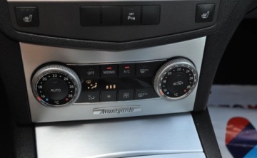 Mercedes Klasa C W204 Kombi T204 1.8 200 CGI BlueEFFICIENCY 184KM 2011 Mercedes-Benz Klasa C 200 CGI Avangarde Automat Benzyna 1.8 Benzyna 183KM, zdjęcie 21