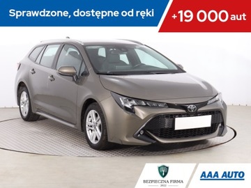 Toyota Corolla XII TS Kombi 1.2 Turbo D-4T 116KM 2019 Toyota Corolla 1.2 Turbo, Salon Polska