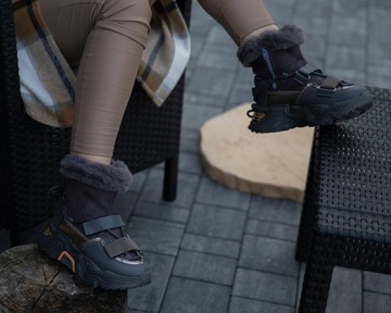 Обувь ЗИМНЯЯ ОБУВЬ Сапоги на платформе, УТЕПЛЕННЫЕ зимние, на густом меху, на молнии.