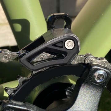 Направляющая цепи Прямое крепление с одинарной передней звездой Защита цепи Черный велосипед