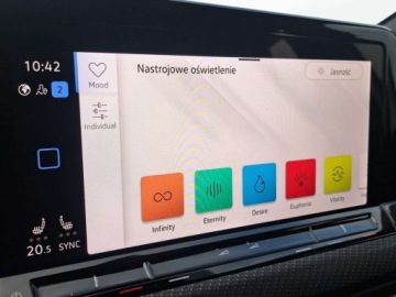 Volkswagen Golf VIII R 2.0 TSI 320KM 2023 Volkswagen Golf R 4Motion 320KM, ACC, APP, Harman Kardon, Ambiente 2.0, zdjęcie 17