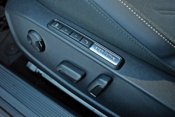 Volkswagen Golf VIII Hatchback 1.5 TSI EVO 150KM 2024 Volkswagen Golf Bezwypadkowy / Salon Polska /, zdjęcie 9