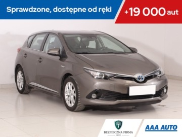 Toyota Auris II Hatchback 5d Facelifting 1.8 Hybrid 136KM 2017 Toyota Auris Hybrid, Salon Polska, Serwis ASO