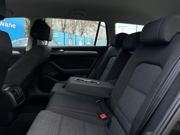 Volkswagen Passat B8 Variant Facelifting 2.0 TDI SCR 150KM 2021 Volkswagen Passat Dynamic LED! ACC! APP! Virtual C, zdjęcie 19