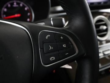 Mercedes Klasa C W205 Kombi Facelifting 1.6 180 156KM 2018 Mercedes C 180 FV23% automat full LED półskóra, zdjęcie 28