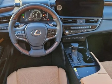 Lexus ES VII (XV70) Sedan Facelifting 300h 218KM 2025 Od ręki - 300h Omotenashi 2.5 E-CVT 218KM | Podgrzewane fotele!, zdjęcie 6