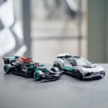 LEGO 76909 Mercedes-AMG F1 и Mercedes-AMG ONE.