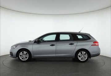 Peugeot 308 II SW Facelifting 1.2 PureTech 110KM 2019 Peugeot 308 1.2 PureTech, Klima, Tempomat, zdjęcie 2