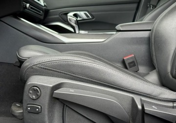 BMW Seria 3 G20-G21 Touring 2.0 320d 190KM 2022 BMW Seria 3 320d xDrive Luxury Line Hak Display Key Panorama Webasto 2.0, zdjęcie 22