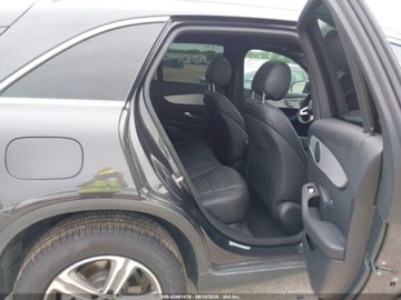 Mercedes GLC C253 2021 Mercedes-Benz GLC 300 Suv 2021 2.0l 2.0 Benzyna 255KM, zdjęcie 12