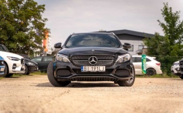 Mercedes Klasa C W205 Kombi 300 245KM 2018 Mercedes-Benz Klasa C Mercedes-Benz Klasa C W205 300 2.0 4Matic automat 24, zdjęcie 2