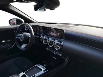 Mercedes CLA C118/X118 Coupe Facelifting 1.3 200 163KM 2025 MERCEDES-BENZ CLA 200 AMG Line Sedan 1.3 (163KM) 2025, zdjęcie 9