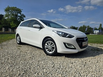 Hyundai i30 II Wagon Facelifting 1.6 CRDi 136KM 2015 Hyundai i30 1.6 CRDi 136KM # Duża Navi #, zdjęcie 2