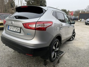 Nissan Qashqai II Crossover 1.5 dCi 110KM 2015 Nissan Qashqai Niski przebieg. Nowy Rozrząd., zdjęcie 4