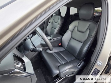 Volvo XC60 II 2023 Volvo XC 60 FV23 Plus Dark B4 B 197+14KM Aut BLIS, zdjęcie 12