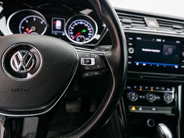 Volkswagen Touran III 2.0 TDI 150KM 2018 VOLKSWAGEN Touran 2.0 TDI DSG Minivan 150KM 2018, zdjęcie 14