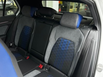 Volkswagen Golf VIII R Facelifting 2.0 TSI 333KM 2026 Volkswagen Golf R 2.0 TSI 333 KM 4Motion DSG, zdjęcie 6