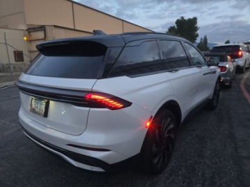 Lincoln 2025 Lincoln Nautilus Reserve 2025 2.0l 2.0 Benzyna 250KM, zdjęcie 5