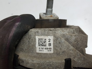 BMW F30 F31 11-14R 2.0 D ULOŽENÍ MOTORU PRAVÁ 6787658