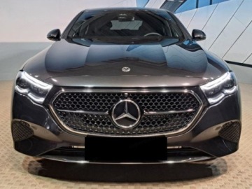 Mercedes Klasa E W214 Sedan 2.0 200 204KM 2025 E Klasa 200 4-Matic Avantgarde 2.0 (204KM) 2025, zdjęcie 1