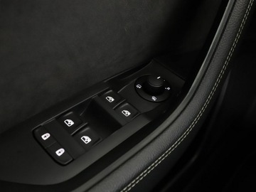 Skoda Superb III Kombi Plug-In Hybrid 1.4 TSI Plug-In-Hybrid 218KM 2020 Škoda Superb Skoda Superb PHEV skóra/alcentara, zdjęcie 33