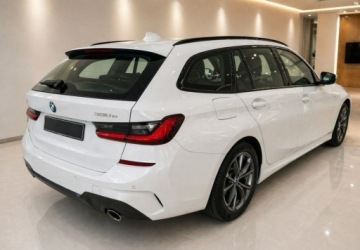 BMW Seria 3 G20-G21 Touring 2.0 330e 292KM 2021 BMW Seria 3 M Pakiet Plug-In 4x4 Hak Skora PDC Led FV23 2.0, zdjęcie 2