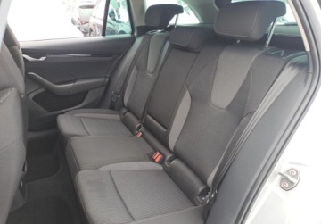 Skoda Octavia IV Liftback 1.5 TSI EVO 150KM 2024 Skoda Octavia SalonPL 1.5eTSI mHEV 150KM DSG Selection ASO Virtual Matrix, zdjęcie 12