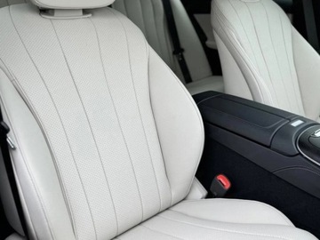 Mercedes Klasa E W214 Sedan 2.0 200 204KM 2025 E Klasa 200 4-Matic Avantgarde 2.0 (204KM) 2025, zdjęcie 3