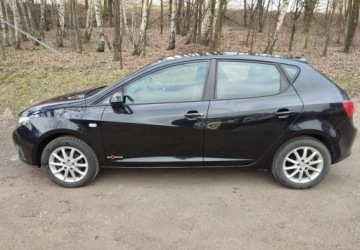 Seat Ibiza IV Hatchback 5d 1.4 MPI 85KM 2012 Seat Ibiza SEAT Ibiza IV Ibiza Reference 1.4 Benzyna 86KM, zdjęcie 1