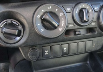 Toyota Hilux VIII Pojedyncza kabina 2.4 D-4D 150KM 2018 Toyota Hilux 4x4 2.4 Diesel 150KM, zdjęcie 12