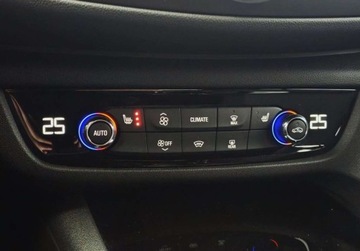 Opel Insignia II Sports Tourer Facelifting 2.0 Diesel 174KM 2022 Opel Insignia 2.0 ON 174KM AT Elegance FV23 Salon PL Serwis ASO Gwarancja, zdjęcie 15