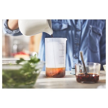Shaker 500 ml z podziałką do koktajli i ciast STANDARDMÅTT