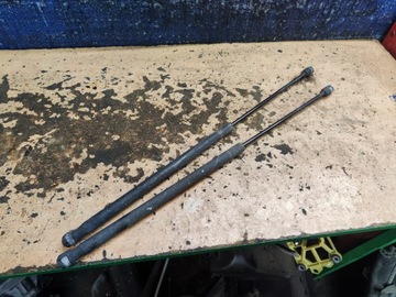 MITSUBISHI COLT VI CZ VZPĚRY/TLAKOVAČE KRYT ZADNÍ KOMPLET