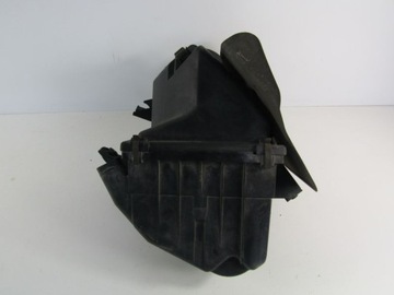 PASSAT B5 POUZDRO FILTRU VZDUCHU 1,6 8V