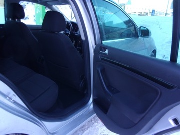 Volkswagen Golf VI Variant 1.6 TDI-CR DPF BlueMotion 105KM 2010 Volkswagen Golf Automat Bluemotion, zdjęcie 11