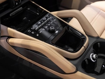 Porsche Cayenne III SUV Plug-In Facelifting 3.0 470KM 2025 PORSCHE Cayenne E-Hybrid Black Edition Suv 3.0 (470KM) 2025, zdjęcie 11