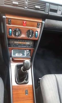 Mercedes W124 Sedan 2.0 105KM 1987 Mercedes-Benz W124 (1984-1993) Mercedes-Benz W124 (1984-1993) 2.0 Benzyna, zdjęcie 36