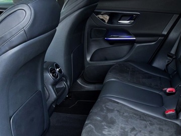 Mercedes GLC C254/X254 2025 GLC Coupe 200 d 4-Matic AMG Line 2.0 (163KM) 2025, zdjęcie 11