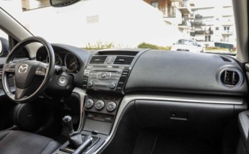 Mazda 6 II Sedan Facelifting 2.0 MZR 155KM 2010 Mazda 6 2,0 (155KM) Lift Salon PL 2.0 Benzyna 155KM, zdjęcie 9