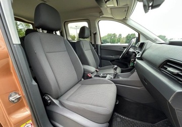 Volkswagen Caddy V Caddy 1.5 TSI 114KM 2021 Volkswagen Caddy Pakiet Ziomwy, GPS, Tempomat, Podgrzewane fotele, Kamera, zdjęcie 16