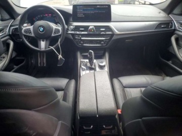 BMW Seria 5 G30-G31 2021 BMW Seria 5 M550xi 2021 4.4 Benzyna 455KM, zdjęcie 8