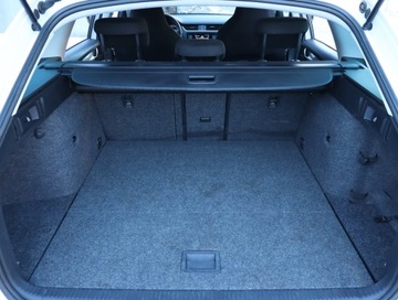 Skoda Octavia III Kombi 2.0 TDI CR DPF 150KM 2015 Skoda Octavia 2.0 TDI, DSG, Navi, Xenon, Bi-Xenon, zdjęcie 13