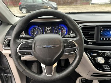 Chrysler Pacifica II 3.6 V6 291KM 2018 Chrysler Pacifica 3.6 benzyna/Automat/8 miejsc/Fak, zdjęcie 27