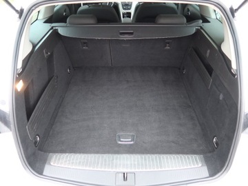 Opel Astra J Sports Tourer 1.4 Turbo ECOTEC 140KM 2011 Opel Astra 1.4 T, Klima, Tempomat, Parktronic, zdjęcie 13