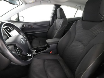 Toyota Prius IV Hatchback 1.8 Hybrid 122KM 2019 Toyota Prius PHEV full LED navi klima auto kamera, zdjęcie 12